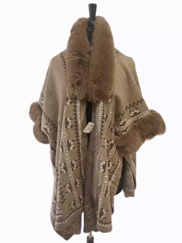 TX507 Faux Fur Pattern Cape — Khaki
