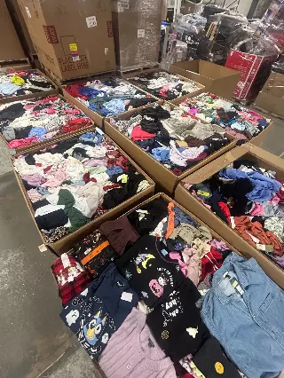 Target Mixed Clothing Pallet