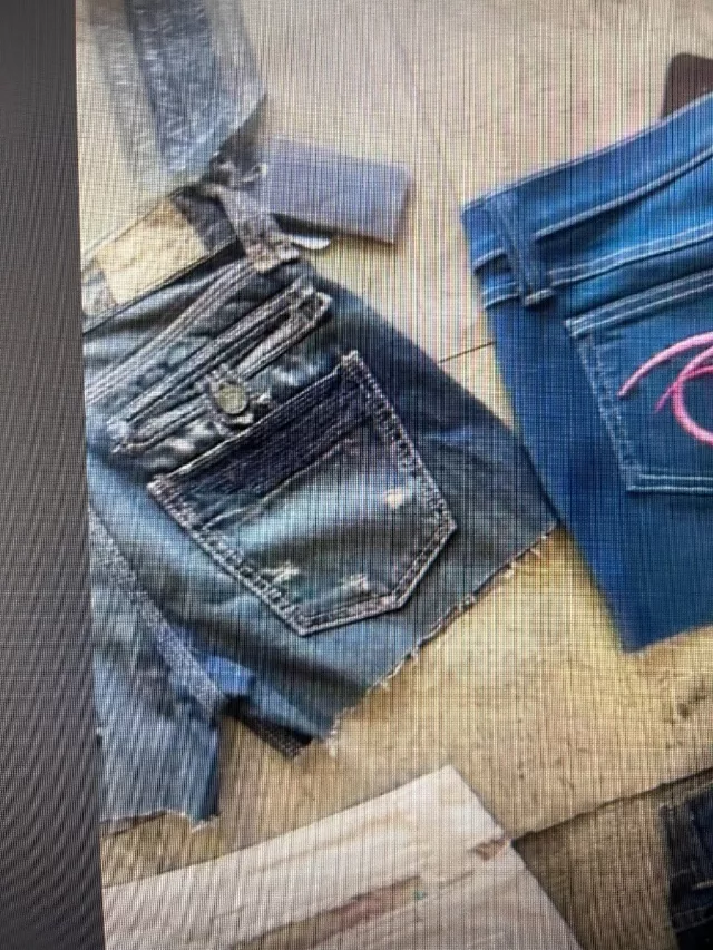 Premium denim ladies cut off shorts 500pcs.