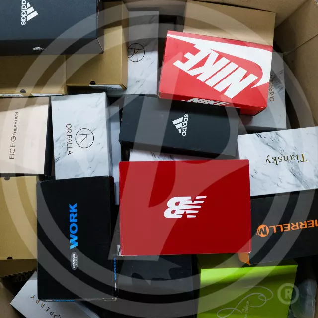 AMẒ 7' SHOES