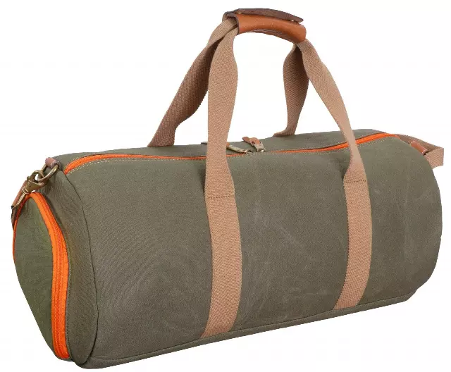 Voyager 20"Waxed Canvas Shoe Pocket Duffel — 028-OLIVE