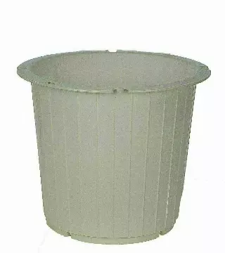 PL8014WT – White plastic pot with 7.25” opening(pk48)-“box” Min 1 box