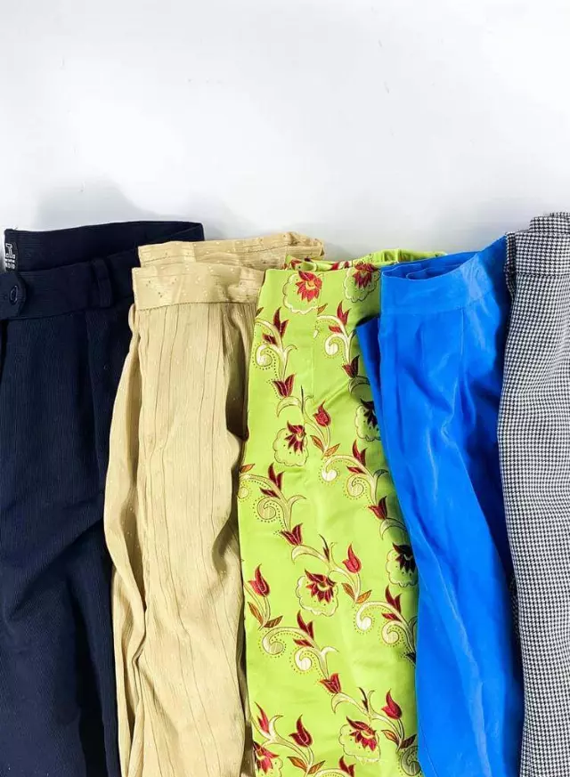 Vintage & Modern Women's Pants Bale of 100 lbs