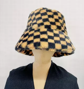 HX617 Check Pattern Faux Fur Bucket Hat — Camel