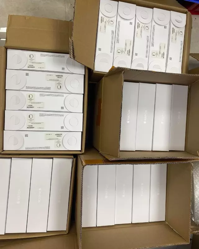 Apple Watch Series 8 lot · GPS · water resistant