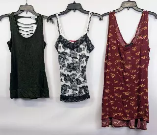 Wholesale Lot Of 1,000 Pieces Of Brand New Junior Nordstrom Rack Clothing – Many Other Styles In The Lot As Well – S-XL – Only $1.5 Each