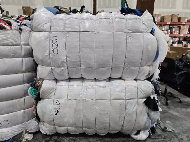 1,000 Lbs Raw Unsorted Clothing Bale