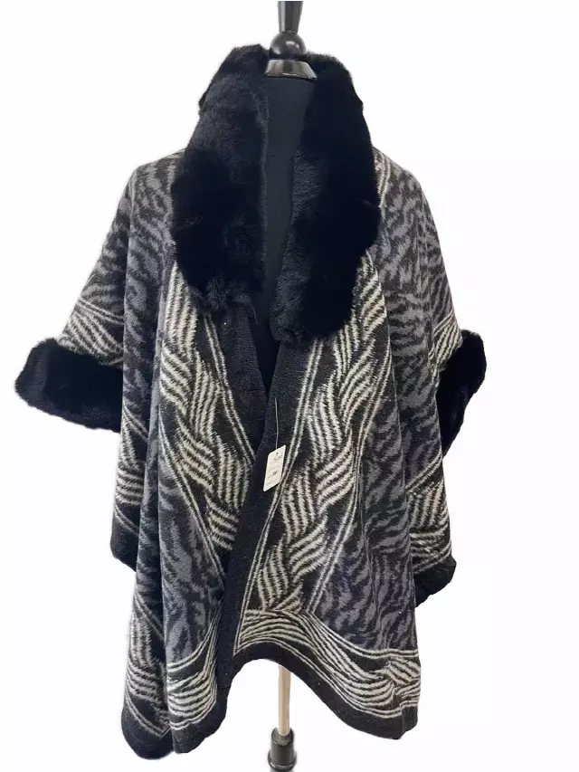 TX503 Faux Fur Pattern Cape — Black