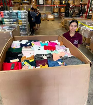 Target clothing lot · 250 units · new