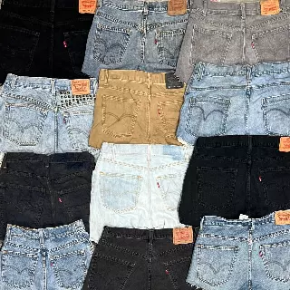 Wholesale Levis Cutoff Shorts (10 Pieces) — 34" & Up