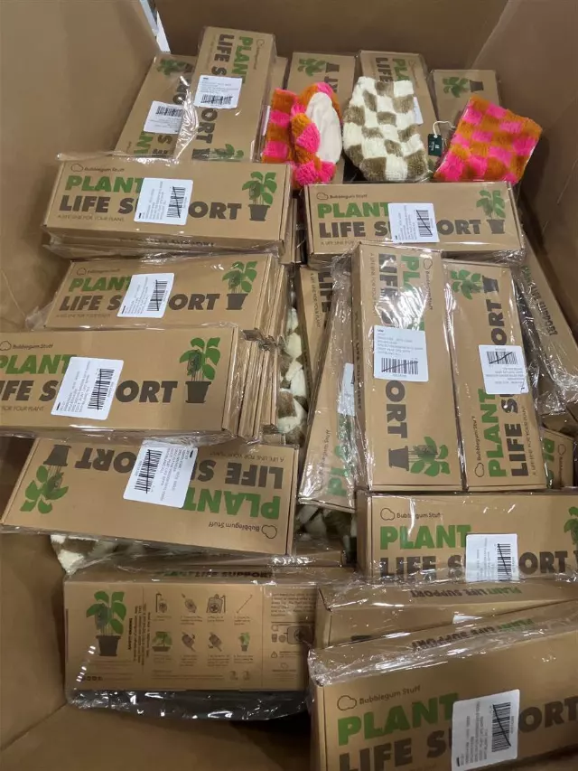 Assorted Garden Products lot · new