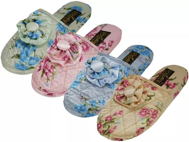 S533-L - Wholesale Women's "Easy USA" Quilted Satin Floral Upper Close Toe Printed House Slippers