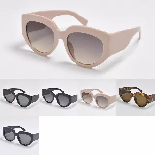 Women's Thick Square Cat-Eye Sunglasses with Bold Frames SK10638