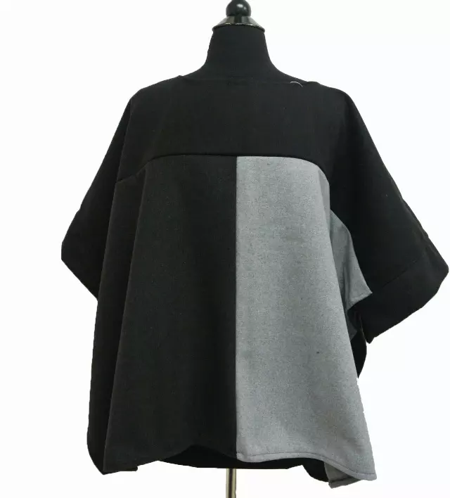 BF105 Colorblock Pullover Cape — Black/White