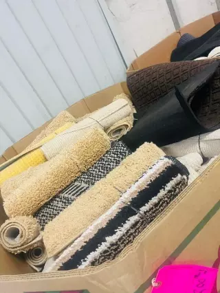 Wholesale Wm Big Rug Pallets