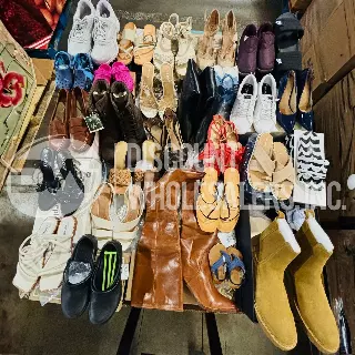 Shoes lot · 180 units